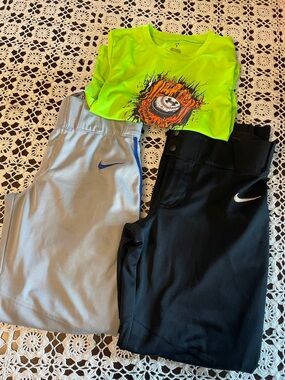 Nike Kids Performance Bottoms & Tee - Black, Light Gray, Neon Green
